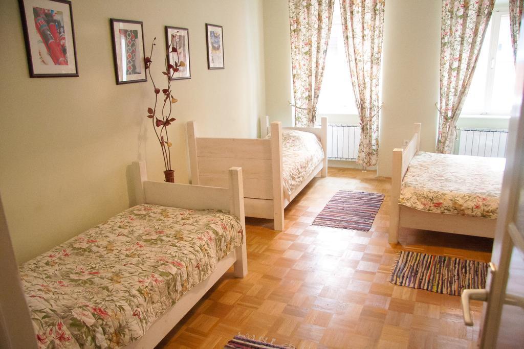 Bascarsija Apartments & Rooms Maribor Phòng bức ảnh